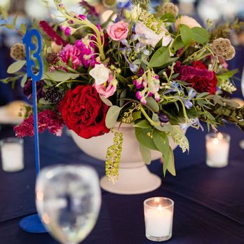Amaranth Florist - Florists Near Me - Wayne, Pennsylvania