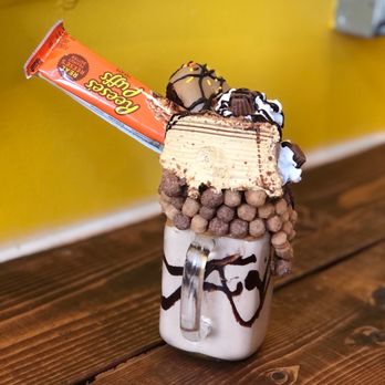 La Crepe Og Gourmet - Reese's Freak Shake - Creperies Near Me - Ogden, Utah
