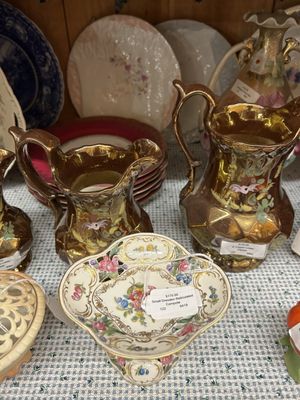 Vermont Antique Mall by null