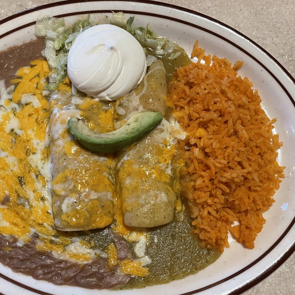 Carlos Restaurante - Enchiladas # 30 Enchilada Suizas. Beyond Delicious!! - Mexican Near Me - Winston, Oregon Carlos Restaurante - Enchiladas # 30 Enchilada Suizas. Beyond Delicious!! - Mexican Near Me - Winston, Oregon