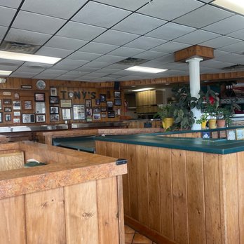 Tony's Sutton Pizza Restaurant - a view of the dining area - Pizza Near Me - Sutton, Massachusetts Tony's Sutton Pizza Restaurant - a view of the dining area - Pizza Near Me - Sutton, Massachusetts