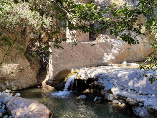 Eaton Canyon Falls by null