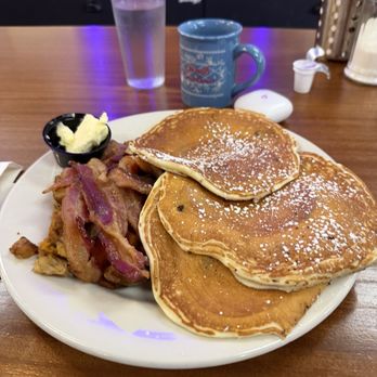 The Ugly Mug Diner - Blue plate special - Breakfast & Brunch Near Me - Salem, Massachusetts The Ugly Mug Diner - Blue plate special - Breakfast & Brunch Near Me - Salem, Massachusetts