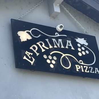 La Prima Pizza  - Pizza Near Me - Calistoga, California