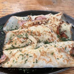Dry and flavorless ham and cheese crepes Dry and flavorless ham and cheese crepes