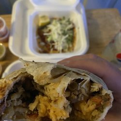 Tacos Ensenada - Nice amount of rice to meat ratio. Tortilla was so good!