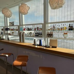 Lufthansa Business Lounge Satellitenterminal Non-Schengen