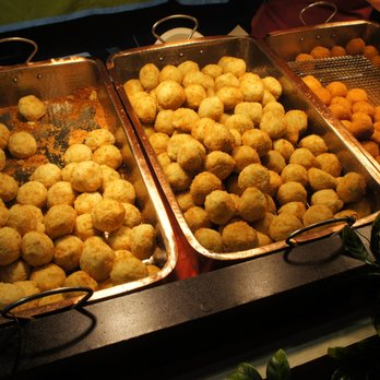 Queen Victoria Market - Closeup of arancini balls - Farmers Market Near Me - Melbourne, VIC