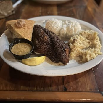 Flying Mango - Cajun Catfish - Barbeque Near Me - Des Moines, Iowa