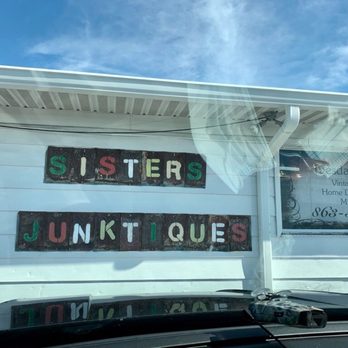 Sister's Junktiques - Front - Antiques Near Me - Haines City, Florida