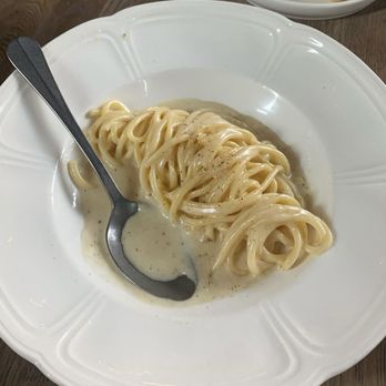 etta - Bucktown - Bucatini Cacio e Pepe // ig: @sandyeatslocal - Pizza Near Me - Chicago, Illinois etta - Bucktown - Bucatini Cacio e Pepe // ig: @sandyeatslocal - Pizza Near Me - Chicago, Illinois