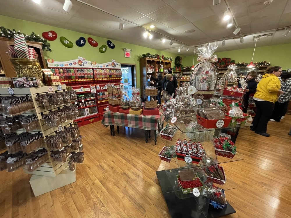 CANDY HOUSE GOURMET Updated September 2024 22 Photos & 17 Reviews