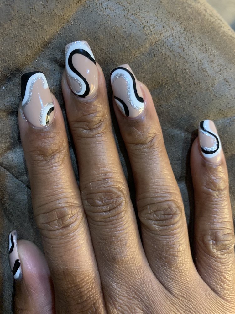 D Q NAILS Updated September 2024 14 Photos & 14 Reviews 1114