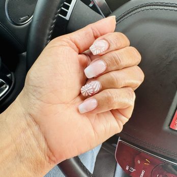 A Classy Nail & Spa - Ombré with design - Nail Salons Near Me - Corona, California
