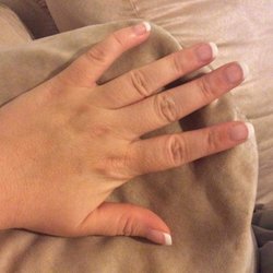 DaVi Nails Belmont - French manicure