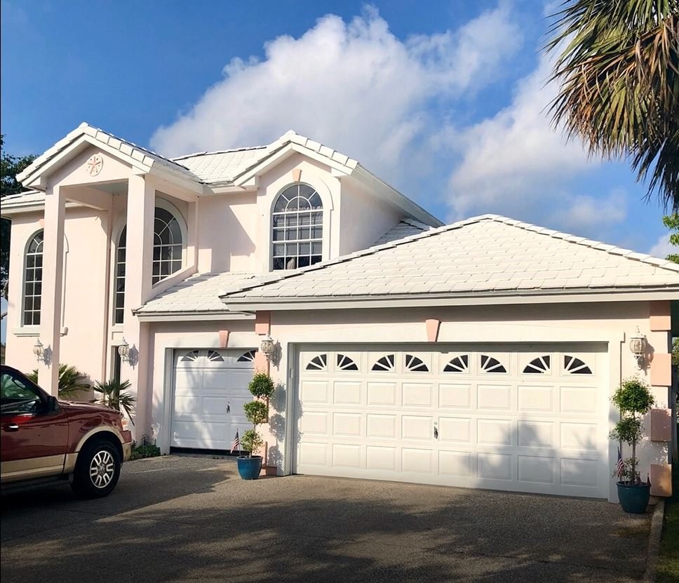 Slide of Strata Roofing and Construction