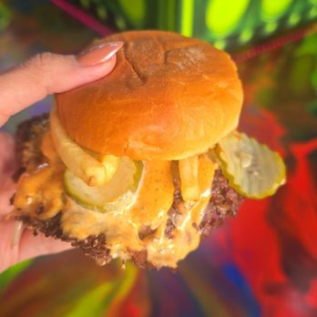 Burger 3000 - Fast Food Near Me - North Hollywood, California