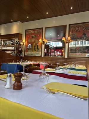 Le Relais de l'Entrecôte by null