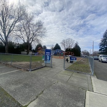 Kiwanis Tot Park 2 - Entrance - Parks Near Me - Kent, Washington Kiwanis Tot Park 2 - Entrance - Parks Near Me - Kent, Washington