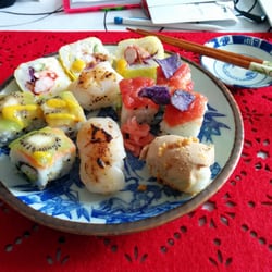 Sushi Shop - Box joel robuchon + sushi foie gras. Miam miam...