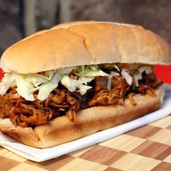 Jan's Grill & Chill - Pulled Pork