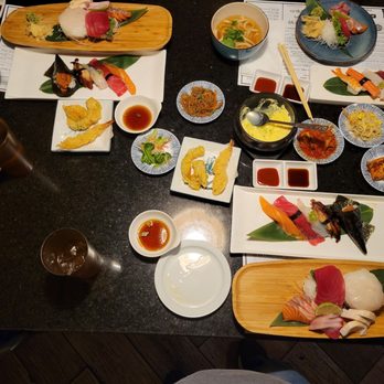 Sushi Misong - Sashimi 15 piece, sushi 5 piece, grilled fish, udon, roe rice, tempura Sashimi, 5 piece sushi, udon, roe rice - Sushi Bars Near Me - Duluth, Georgia Sushi Misong - Sashimi 15 piece, sushi 5 piece, grilled fish, udon, roe rice, tempura Sashimi, 5 piece sushi, udon, roe rice - Sushi Bars Near Me - Duluth, Georgia