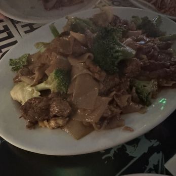 Toi On Sunset - Beef Pad See Ew - Thai Near Me - Los Angeles, California