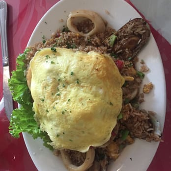 Huascaran - Arroz chaufa con mariscos - Breakfast & Brunch Near Me - Alexandria, Virginia