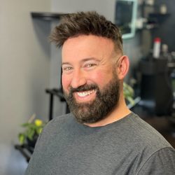 Strandly Hair