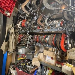 Charlie's 2nd Hand Tools - All the clamps!