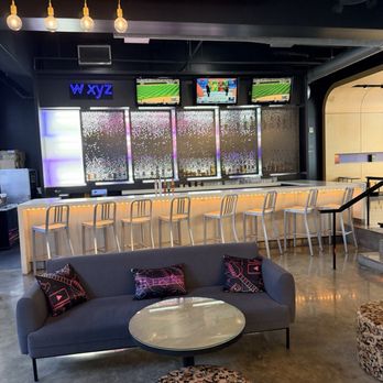 Aloft by Marriott Miami Doral - Bar - Hotels Near Me - Doral, Florida
