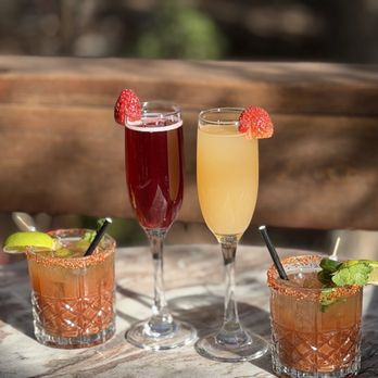 Wimberley Inn + Bar - Hotels Near Me - Wimberley, Texas