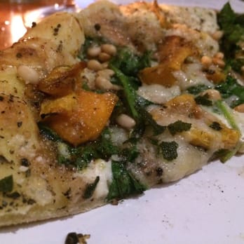 Lola's Lounge - The butternut squash pizza.. To die for!!! - Spanish Near Me - Sacramento, California