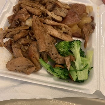 Palace Korean BBQ & Grill - BBQ chicken with broccoli and red potatoes. Steamed rice - Korean Near Me - Tukwila, Washington Palace Korean BBQ & Grill - BBQ chicken with broccoli and red potatoes. Steamed rice - Korean Near Me - Tukwila, Washington