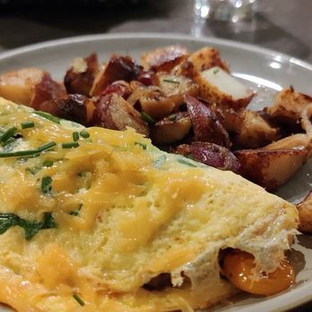 Louie's Cafe - Omelet - Cafes Near Me - Leavenworth, Washington Louie's Cafe - Omelet - Cafes Near Me - Leavenworth, Washington