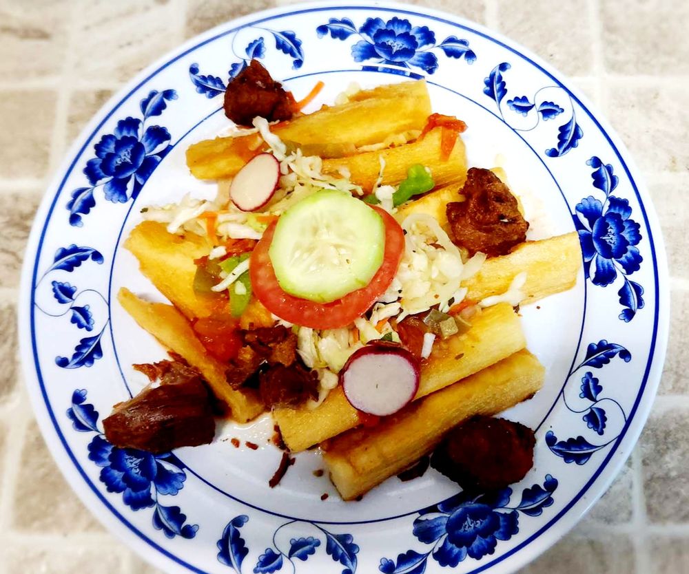 Sivar's Antojitos Salvadoreños