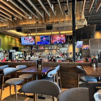 Social House Arlington - Inside - Bars Near Me - Arlington, Texas Social House Arlington - Inside - Bars Near Me - Arlington, Texas