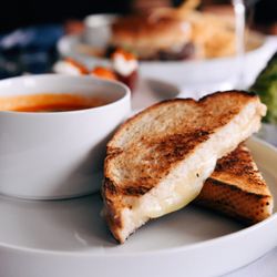 Cru Bistro & Bottles - Grilled Cheese & Smoked Tomato Soup