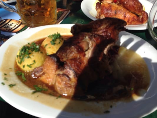 Käfer-Wiesn-Schänke by null