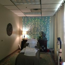 Luna Acupuncture - Treatment room