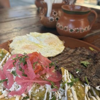 Tulum Mexican Kitchen - Chilaquiles verde - Mexican Near Me - San Jose, California Tulum Mexican Kitchen - Chilaquiles verde - Mexican Near Me - San Jose, California