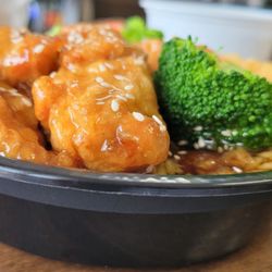 MR WANG - Sesame chicken
