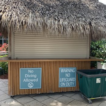 DoubleTree Resort by Hilton Hollywood Beach - Closed tiki bar right now 2pm Monday March 29, towel stand also closed. Restaurant bar also closed. - Hotels Near Me - Hollywood, Florida
