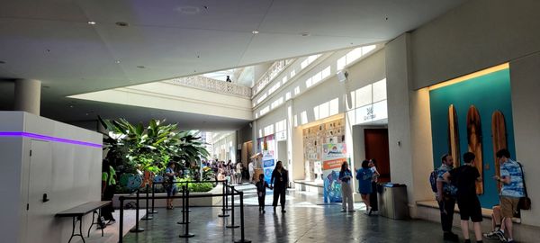 Hawaii Convention Center by null