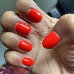 Gel manicure did not last 1 day!