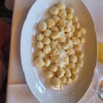 Trattoria dall'Oste - My gnocchi was sooooo delicious.  First time eating gnocchi.  So cheesy - Trattorie Near Me - Florence, FI