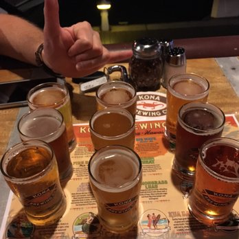 Kona Brewing - Flight on flight - Pubs Near Me - Honolulu, Hawaii