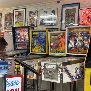 Gearhead Social Club - What to do while you wait for your cut - Barbers Near Me - Reno, Nevada Gearhead Social Club - What to do while you wait for your cut - Barbers Near Me - Reno, Nevada