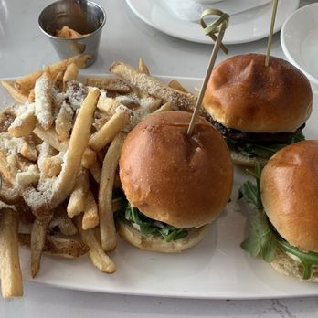 Table Rock House Restaurant - Mushroom sliders - American Near Me - Niagara Falls, Ontario Table Rock House Restaurant - Mushroom sliders - American Near Me - Niagara Falls, Ontario