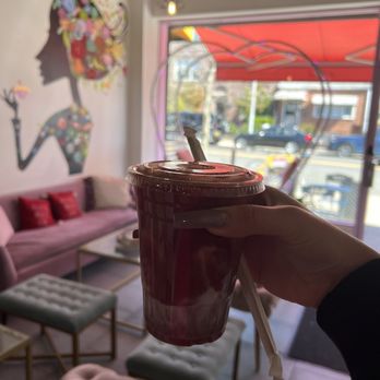 Cafe Renis - Iced Red Velvet Latte with cocounut milk - Coffee & Tea Near Me - Astoria, New York